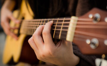 Guitar: Beginners Guide